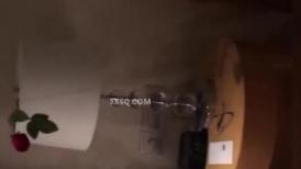 骚逼老婆 终于征得她同意~邀个健壮小伙回来一起操她~3P的快乐 一般人是无法体会的啦