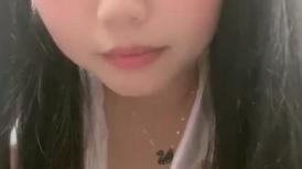 肉嘟嘟的可爱素颜女友，露脸卖力深喉，女上位无套啪啪打桩，疯狂大战