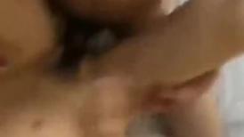 漂亮人妻 射你嘴里吗 嗯 平时看着挺正经的少妇 看到两根大鸡吧 也抵不过诱惑