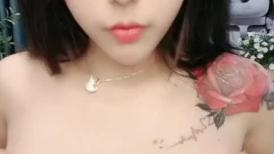 茜茜公主 ：万众瞩目的越南明珠、舞感贼强，逼逼白嫩多粉、好想舔好想操