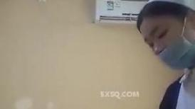对白是亮点 男科医院小护士给鸡巴剃毛包扎有感觉居然硬了 听听小护士是怎么说的
