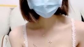 甜美苗条小姐姐！和闺蜜一起双女秀！舌吻扣逼调情，叠在一起特写骚穴，跳蛋塞入磨蹭阴蒂很会玩