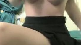 妮子i高颜值坚挺极品美乳萌妹子自慰诱惑，露奶揉搓脱掉内裤掰穴自摸毛毛浓密