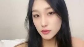 168CM高冷美女！大长腿微毛骚穴！手指扣弄小穴，低低呻吟娇喘，揉搓阴蒂好爽，翘起美臀更是诱人