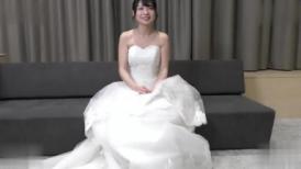 FC2 3237415 【ついに販売開始】えりかちゃん涙の卒業ウェディング！ファン感謝祭の個人撮影会でご褒美にチャレンジ！写真集付きの先行販売版！