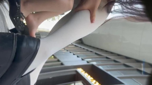 商场尾随偷拍美女裙底风光 JK制服小姐姐逛街，花边白S袜粉内超清 性感翘臀烧妇半透明蕾S边内内前后CD - 5XSQ.COM