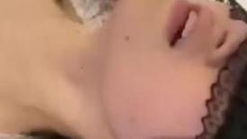 蒙着她的眼睛 狠狠干她