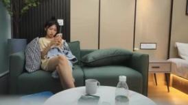 【锤子探花】，小伙深夜约妹子，00后苗条小姐姐