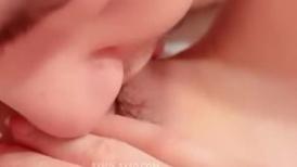极品尤物模特女神！性感美腿吊带丝袜！特写吸吮舔屌，主动骑乘位抽插，第一视角后入美臀