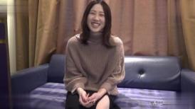 FC2 3233961 【個人撮影】れん32歳　敏感エロマン欲求不満ドスケベ美人妻に大量中出し