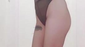 178女神-梦雨琦，丝袜极致诱惑，隐约漏点的发骚，床上勾你魂！