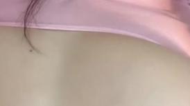 嫩逼小护士全程露脸情趣诱惑，揉奶玩逼互动狼友撩骚，口交大鸡巴骚逼特写，让大哥无套爆草