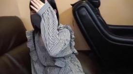 FC2 3314018 【※学校バレ】ツイ●ターで出会った10代の金欠生徒を騙して無理やり中出し。未処理のマンコから大量の精液が美しく零れ落ちる。