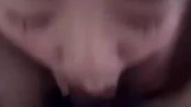 好久不见的骚母狗咋感觉口活越来越好了，真的天生骚货啊！这魅惑的眼神真想直接射嘴里啊！