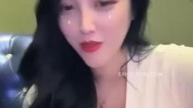 网红泄密抖音68万女网红被同城榜一大哥约到KTV唱歌 勾引大哥包厢直接开干