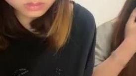 新人下海嫩妹妹！和闺蜜一起双女！超嫩紧致小穴，炮友加入操逼，怼入嫩穴一顿输出