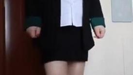 抖音 陕西二蛋技师淫语诱惑：来儿子，到妈妈这里跪下，喜欢给人当儿子是吧，听妈妈的训斥，你说你 思想还坏坏的