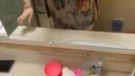 人妻偷情 想要吗 是你想要 插一下 水好多 奶大 屁屁肥 这种熟女操着就是爽 一插都是水 也会配合 内射