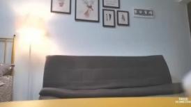 黑裙吊带少妇啪啪，沙发口交调情一番上位骑乘快速抽插猛操