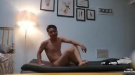 长腿小少妇，沙发上69调情花式啪啪干得激情四射，魅惑眼神陶醉表情乐在其中