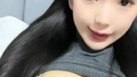 大二学生妹！9分颜值超棒身材！一线天馒头B，难得跳蛋自慰，塞入美穴揉搓阴蒂，翘起美臀更是极品