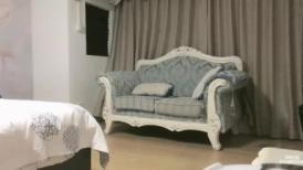白衣妹子啪啪，口交舔弄69摸逼上位骑乘猛操