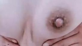 骚气腾腾的人妻 张琳· 老公不在家，拍视频发来诱惑我，贱婊子！