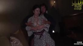 FC2 3486050 【個人撮影】Ⅰcup爆乳セレブ妻 エミ 27歳 ２泊３日の温泉旅で出会った筋肉男とハメ狂う浮気３P生チンポ中出し汗だくハードセックス [有]