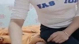今年经济形势不好，租房小妹解决房东的秘密，免房租！