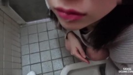 FC2 3499445 初撮影・顔出し！！６月末まで限定！！上京したての女子大生を公園の狭小トイレに連れ込み強制口内射精！！僕の言いなり完全服従で2回連続膣内射精！！