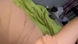 浑圆翘臀酒吧妹，喝兴奋了带回住处使劲干，这屁股是真带劲
