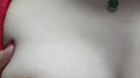 这个骚逼52块钱加微后还要钱才能给视频，草他妈的，这大骚穴是真耐操