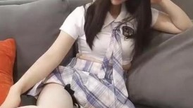 御姐范女神【兰州在校学生妹】今夜爱疯狂 和勇猛炮友连战好几炮 漂亮美乳满分颜值 学生制服换装黑丝