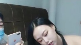 北京尤尤高颜值性感美女炮友啪啪，特写口交舔逼揉搓奶子骑乘后入猛操