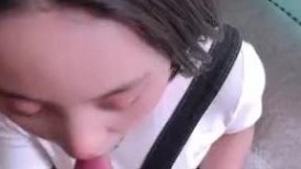 可爱妹妹 放假了出来约会，粉嫩鲍鱼，先吃硬再操，艹得舒服！