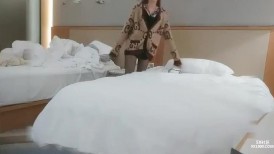 女神骚舞要把人的魂给勾走，无套内射被插得叫爸爸170CM大长腿女神，搭配黑丝简直要人老命，最好看的美腿之一