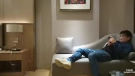 偷拍上门兼职小姐姐，健谈风趣懂男人，体贴细心风情万种
