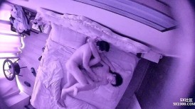 2023-7-20【酒店偷拍】约情人开房操逼，一进来脱衣直接开操，骑乘侧入爆插，搞了两炮，搞得小姐姐舒服了