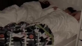 疑六公馆老板捉姦夫片被疯传 漂亮老婆KOLAlva下半身赤裸与陌生男子同眠