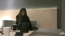 5000网约高端外围小姐姐，美乳长腿蜂腰翘臀，粉嫩酥胸温柔娇喘