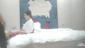 漂亮外围小姐姐，情趣装诱惑，极品美乳又大又粉，激情啪啪不可错过