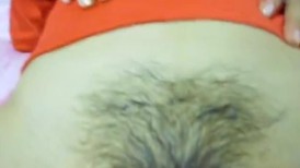 熟女阿姨在家啪啪 被无套输出 这哥们的鸡吧咋看上去怪怪的 像肿了一样