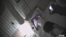 2023-7-23新流出民宿旅馆偷拍关系很乱的3女2男大学生互相全是暧昧关系