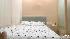 2023-8-2【超人探花】约操大奶肉感外围妹，吸奶揉搓骚穴，镜头前深喉插嘴，张开双腿深插，搞了两炮