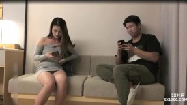 身材高挑气质冷艳的大长腿美女约到酒店 抱紧丰腴肉感娇躯尽情亲吻爱抚，啪啪压上去猛力干穴噗嗤深入搞【水印】