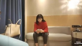 开坦克大奶妹啪啪，口交舔弄后入大屁股晃动奶子