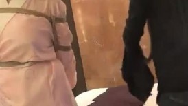极品巨乳日本少妇直播绳子捆绑，脱掉露诱人大奶全身捆绑非常诱惑