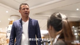 传媒最新出品国产AV剧情 TM0058 老板紧急出差 情欲人妻的无套交合