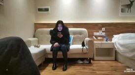 再操一炮 约战冷傲丰满御姐直接给操趴下