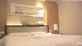 美女干多了也会腻 极品貌美小萝莉 娇嫩胴体肆意蹂躏狂插不止